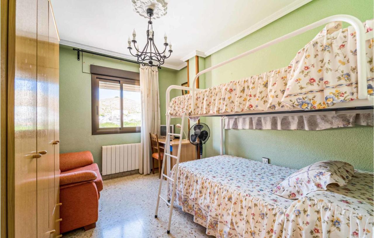 3 Bedroom Cozy Apartment In Пегалахар Экстерьер фото