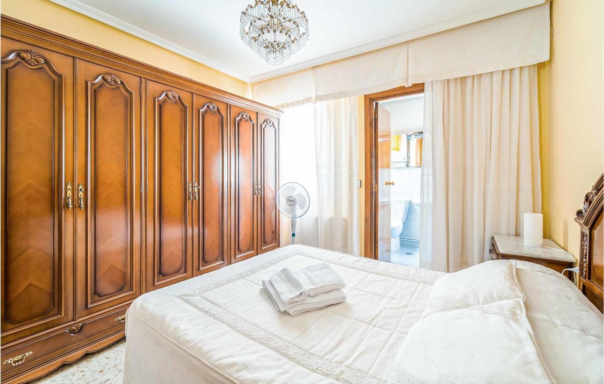 3 Bedroom Cozy Apartment In Пегалахар Экстерьер фото